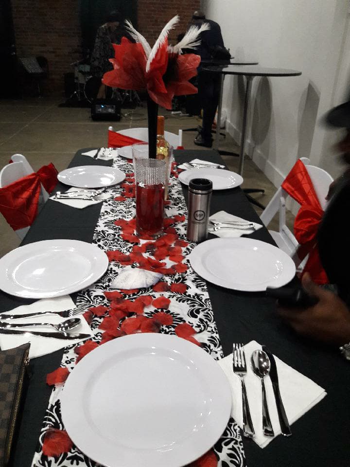 Valentines Table Setup